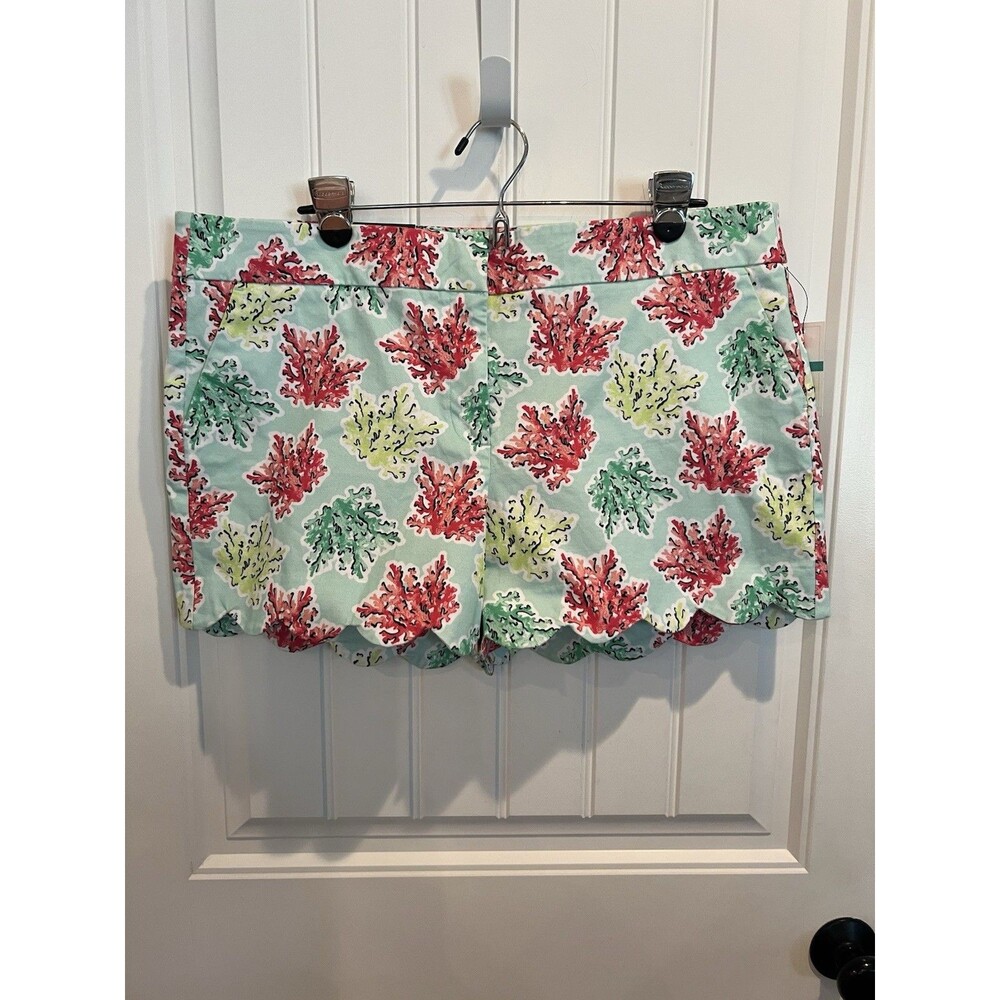 Crown & Ivy Womens 16 Coral Reef Print Scallop Hem Shorts NWT Coastal Preppy